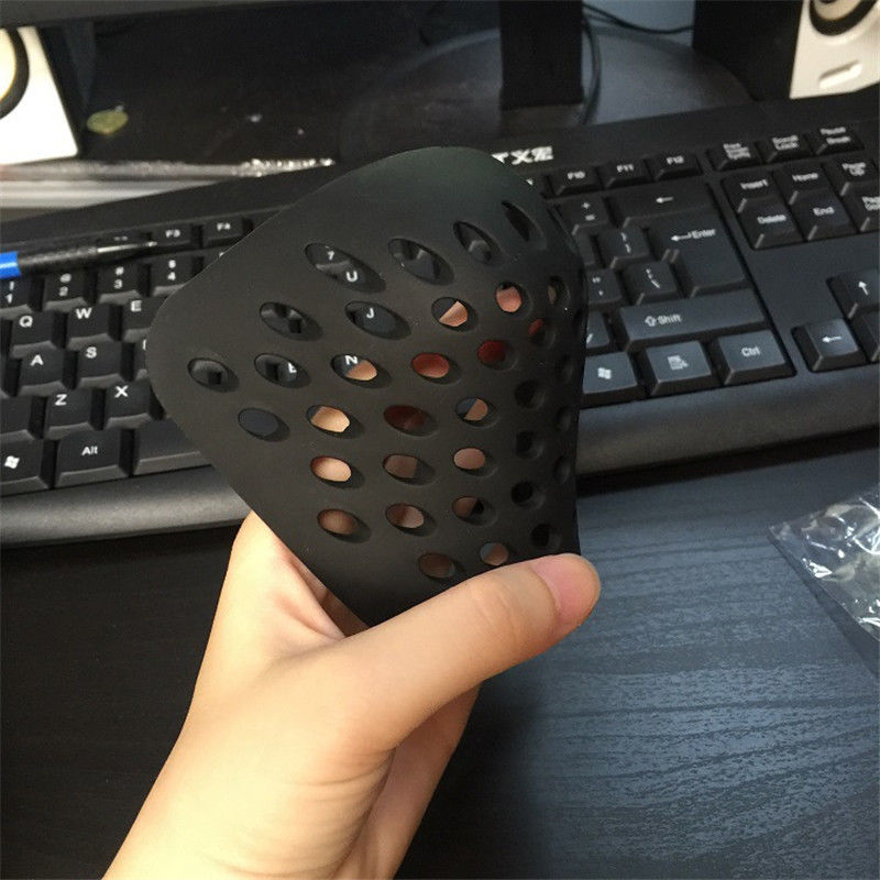 Masque en Silicone noir et rou - Silicone Mask Bracket avis et prix